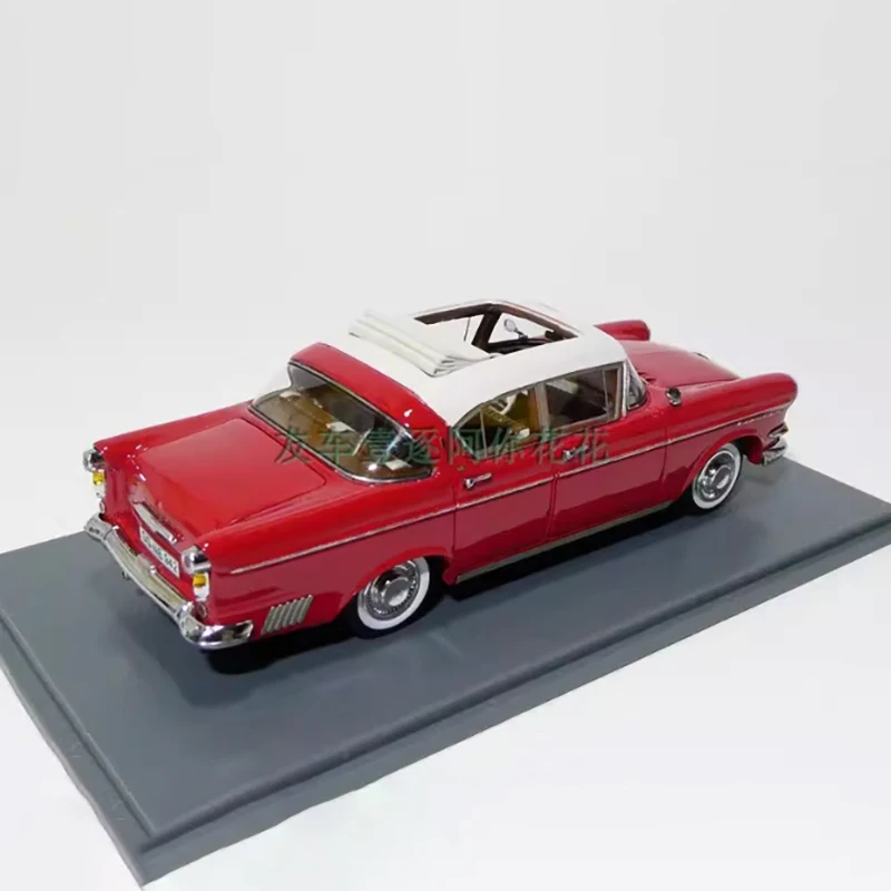 Opel Kapitan 2.5L 1940s Classic Model Car 5 Opel Kapitan 2.5L 1940s Classic Model Car - Image 5