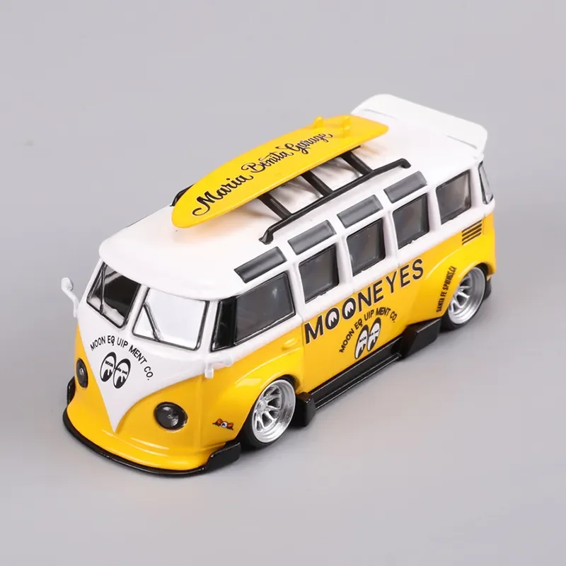 VW T1 Bus Diecast Model in Yellow and White 2 VW T1 Bus Diecast Model in Yellow and White - Image 2
