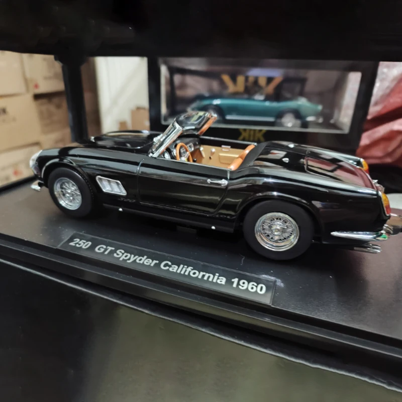 Diecast 1:18 Scale Ferrari 250 GT 1960 Model 19 Diecast 1:18 Scale Ferrari 250 GT 1960 Model - Image 19