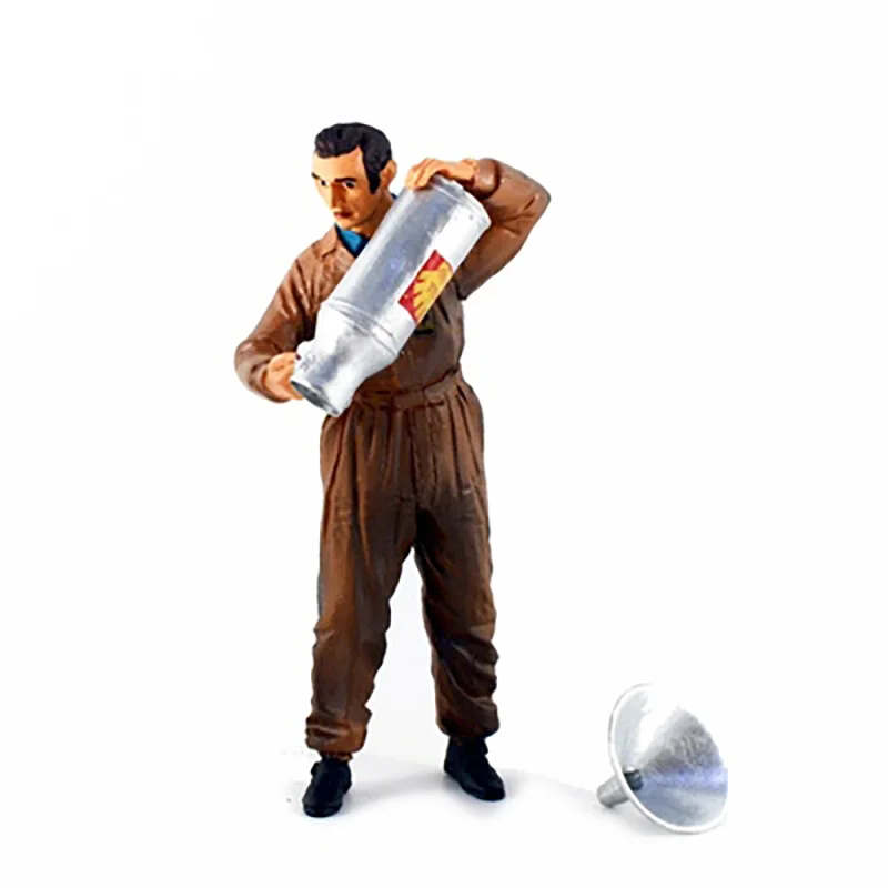 Car Scene Miniature Repairman Figure 1:18 Scale 8 Car Scene Miniature Repairman Figure 1:18 Scale - Image 8