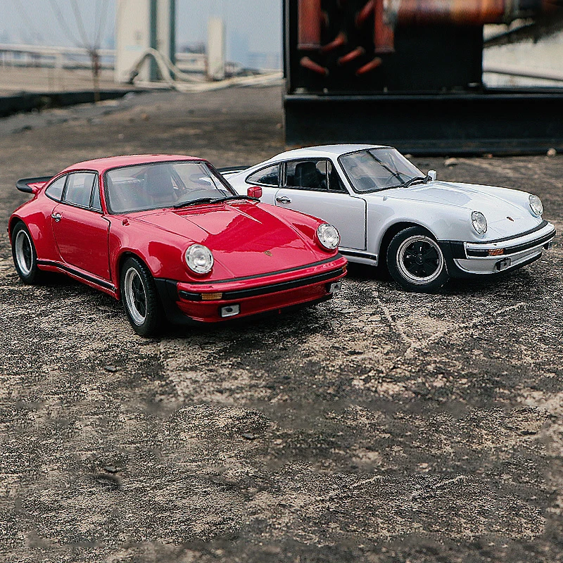 WELLY 1:24 Diecast 1974 Porsche 911 Turbo 2 WELLY 1:24 Diecast 1974 Porsche 911 Turbo - Image 2