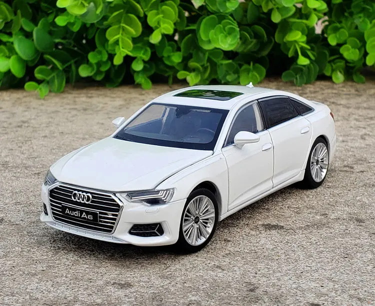 1:32 Scale Audi A6 Diecast Model Car 8 1:32 Scale Audi A6 Diecast Model Car - Image 8