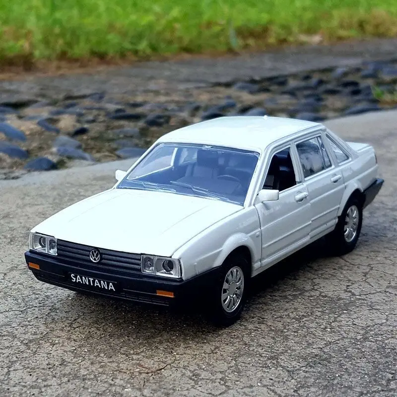 1:32 Volkswagen Santana Diecast Car Model 3 1:32 Volkswagen Santana Diecast Car Model - Image 3