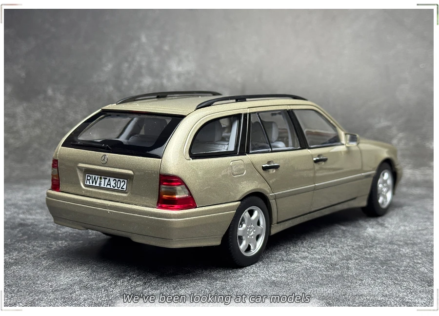 1/18 Scale Benz C-Class T-Model Diecast Model 17 1/18 Scale Benz C-Class T-Model Diecast Model - Image 17