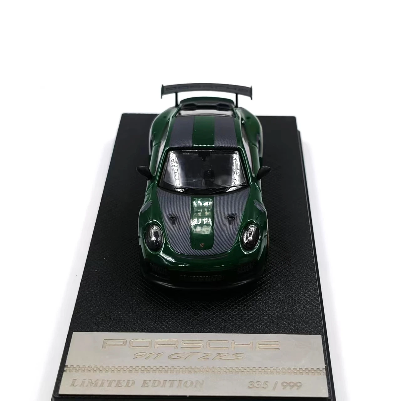 1:64 Porsche 911 GT2 RS Diecast Model Car 4 1:64 Porsche 911 GT2 RS Diecast Model Car - Image 4