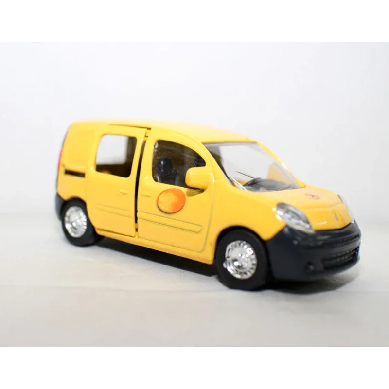 Renault Kangoo Die-Cast Model 1:64 Yellow 4 Renault Kangoo Die-Cast Model 1:64 Yellow - Image 4