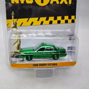 1/64 Scale 2011 Ford Crown Victoria Taxi Model 5 Sb5f3672597174a6b9725e751c248bf33A