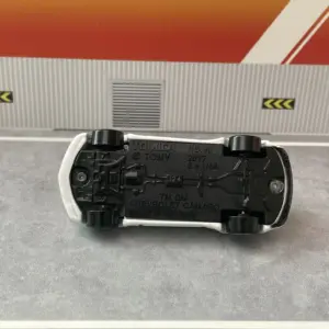 Takara Tomy AO-04 Chevrolet Camaro Diecast Model 11 Sb76e44ba66b14a90bfa20a2991b19e03E