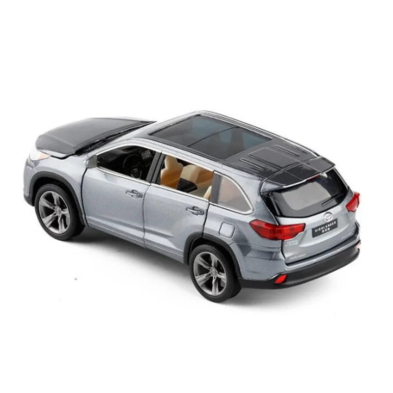 1:32 Scale White Toyota Highlander Diecast Model 8 1:32 Scale White Toyota Highlander Diecast Model - Image 8
