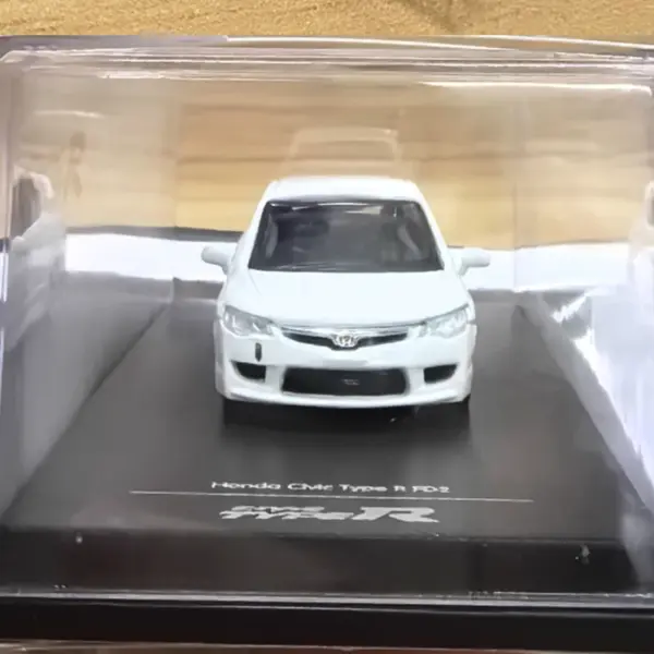 Honda Civic Type R FD2 Diecast Model 1:64 Scale - Image 3