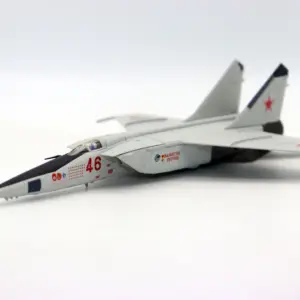 MiG-25RBT FOXBAT B 1/100 Scale Model 7 Sb910ecdfcba54f71a38b85d5887af1f0t