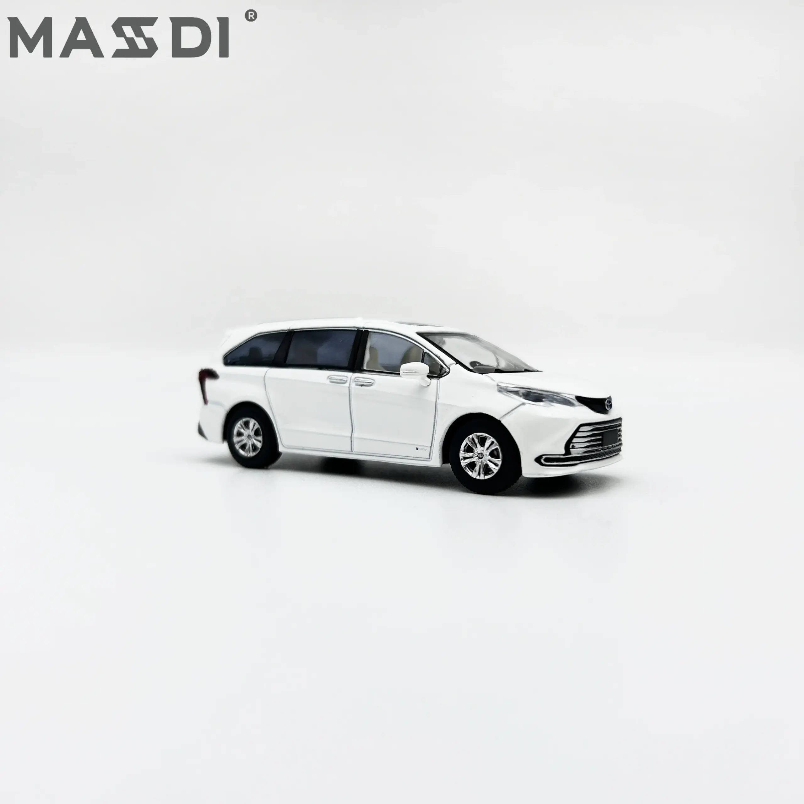 1:64 Toyota Xena 2023 Die-Cast Model Car 8 1:64 Toyota Xena 2023 Die-Cast Model Car - Image 8