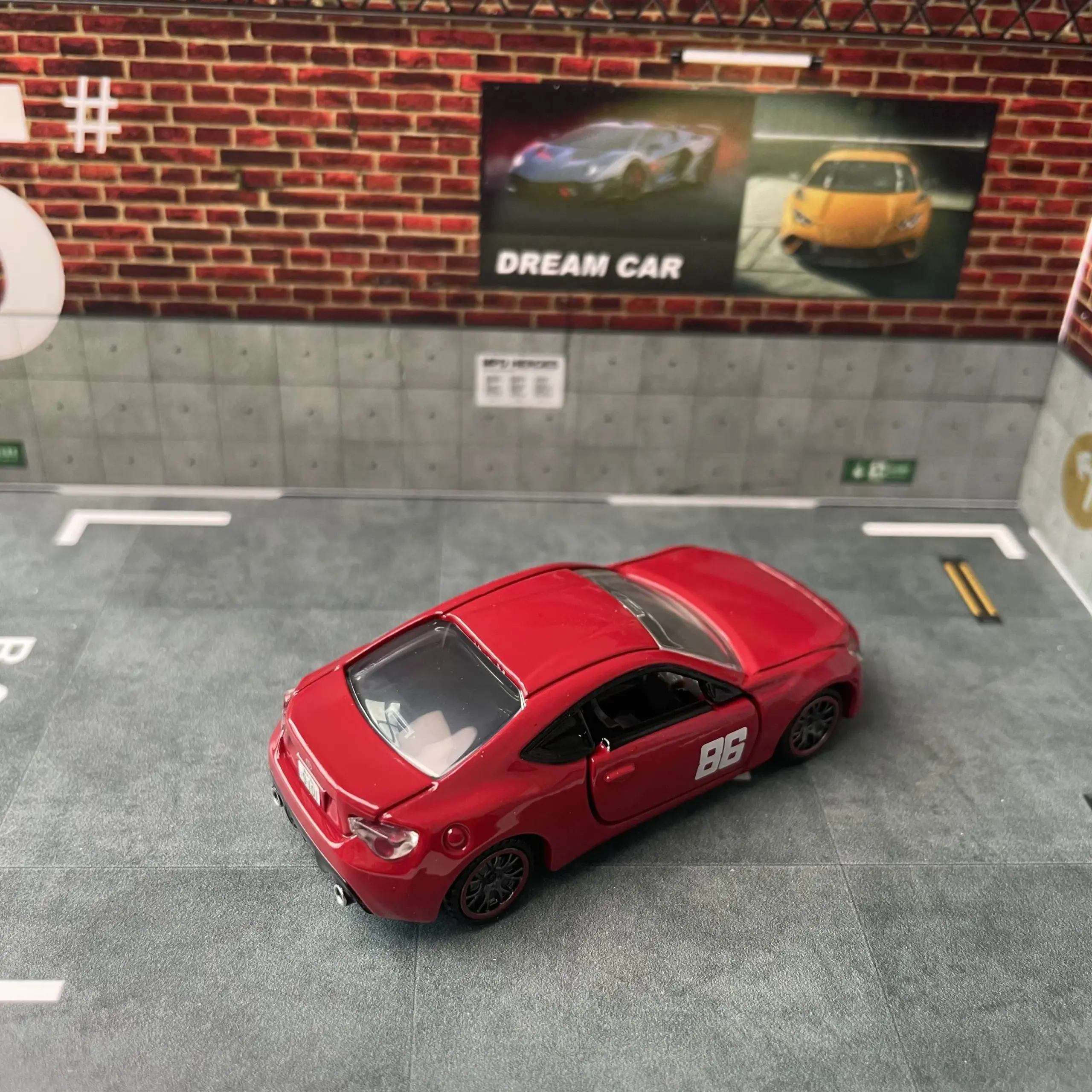 Takara Tomy 1:64 Toyota 86 GT Diecast Model 5 Takara Tomy 1:64 Toyota 86 GT Diecast Model - Image 5