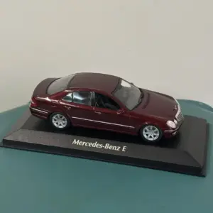 Mercedes-Benz E-Class W211 2006 Die-Cast Model 11 Sbf81c0f734d34002a36c92cd77363d58M