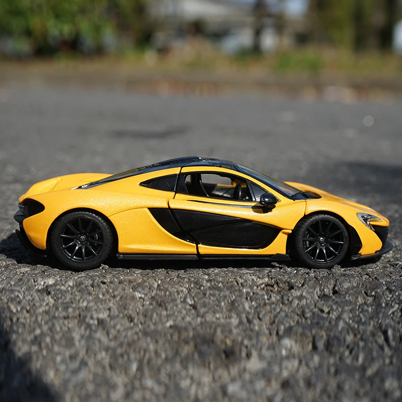 1/24 McLaren P1 Orange Diecast Model Car 5 1/24 McLaren P1 Orange Diecast Model Car - Image 5