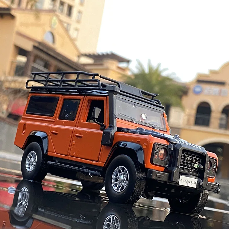 1:32 Orange Land Rover Defender Diecast Model 2 1:32 Orange Land Rover Defender Diecast Model - Image 2