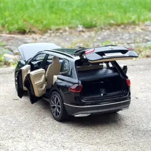 Volkswagen Tiguan L 1:32 Diecast Model SUV 8 Sc5f382d9a3ba4155bda2ba2e722d1c95B 1
