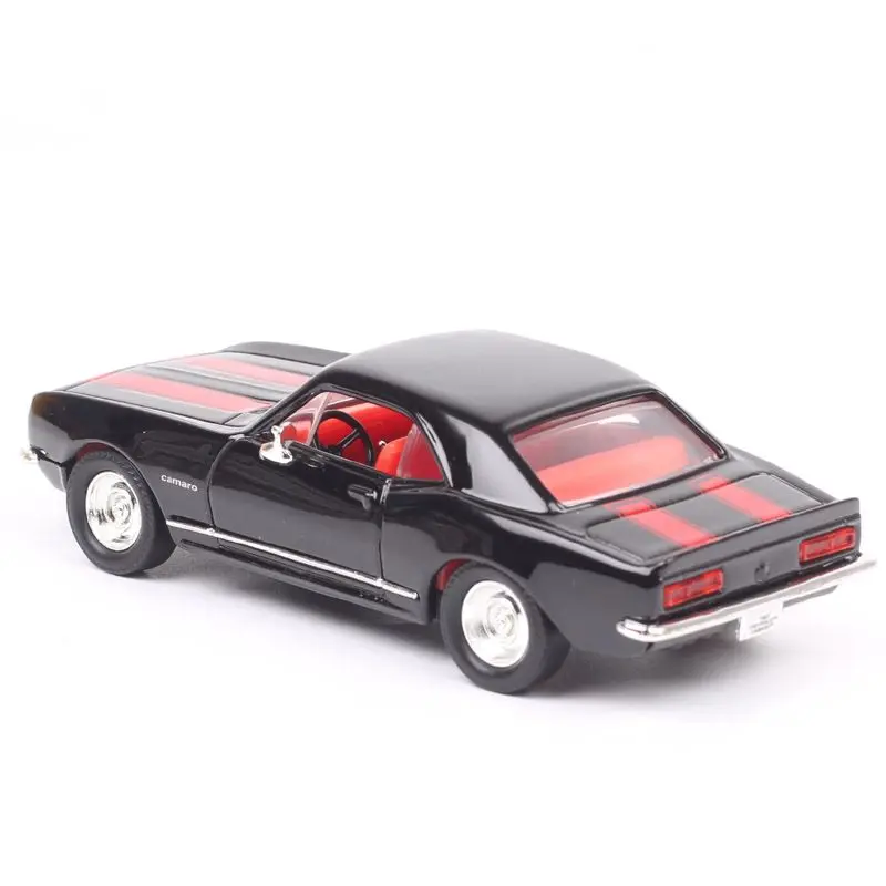 1967 Camaro Z28 1:43 Scale Model Car 5 1967 Camaro Z28 1:43 Scale Model Car - Image 5