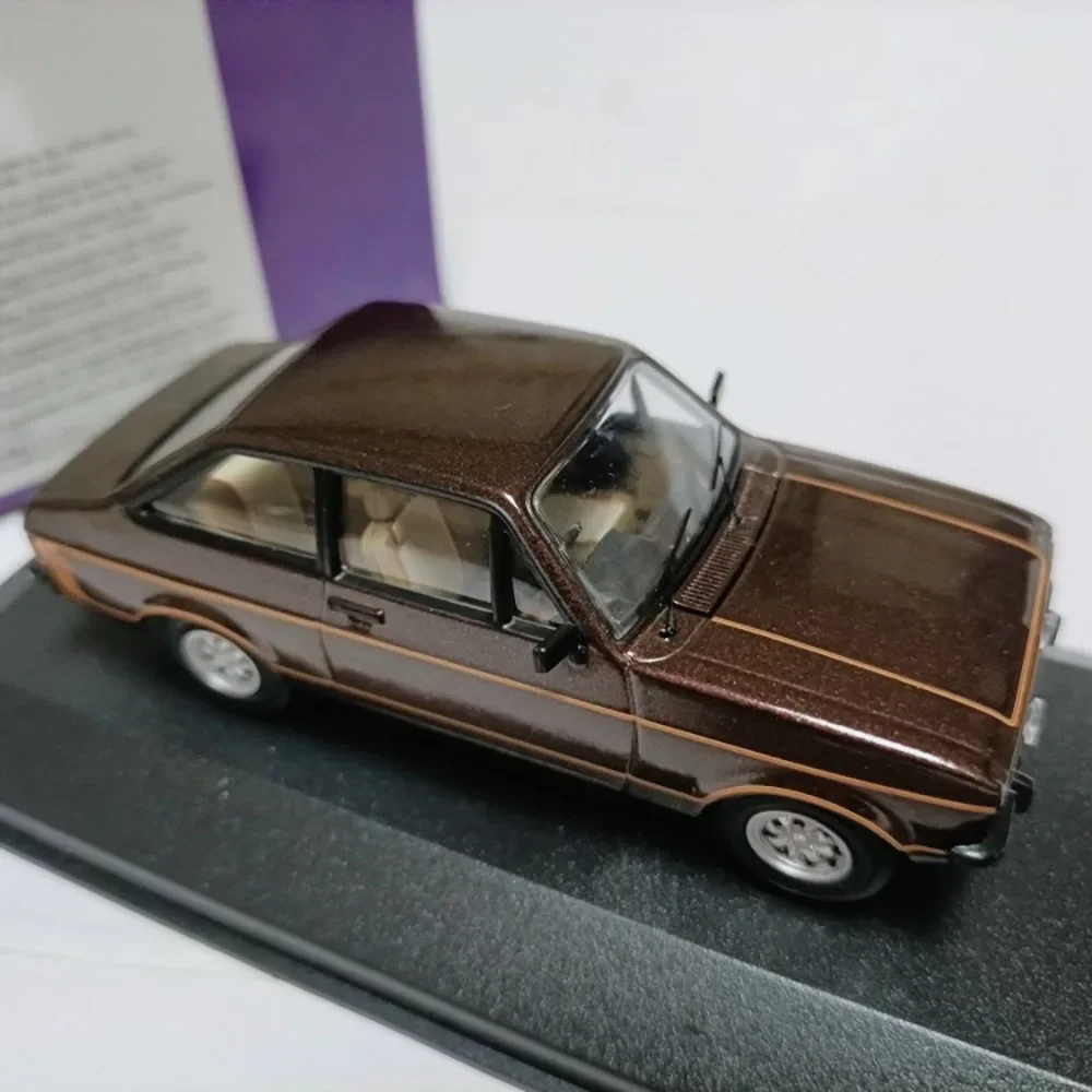 Ford Escort Mkii 1979 Die-cast 1:43 Scale Simulated Alloy Car Model Ornament Collection Children Hobby Fan Gift Souvenir Display 2 Ford Escort Mkii 1979 Die-cast 1:43 Scale Simulated Alloy Car Model Ornament Collection Children Hobby Fan Gift Souvenir Display - Image 2