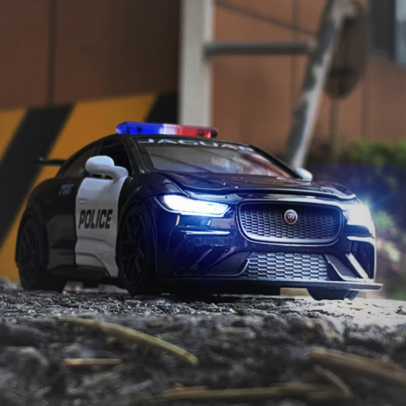 1:32 Jaguar I PACE Police Diecast Model Car 2 1:32 Jaguar I PACE Police Diecast Model Car - Image 2