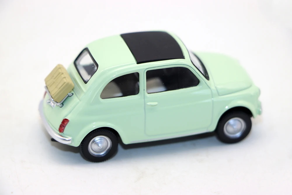 Fiat 500F 1:43 Scale Diecast Model Car 5 Fiat 500F 1:43 Scale Diecast Model Car - Image 5