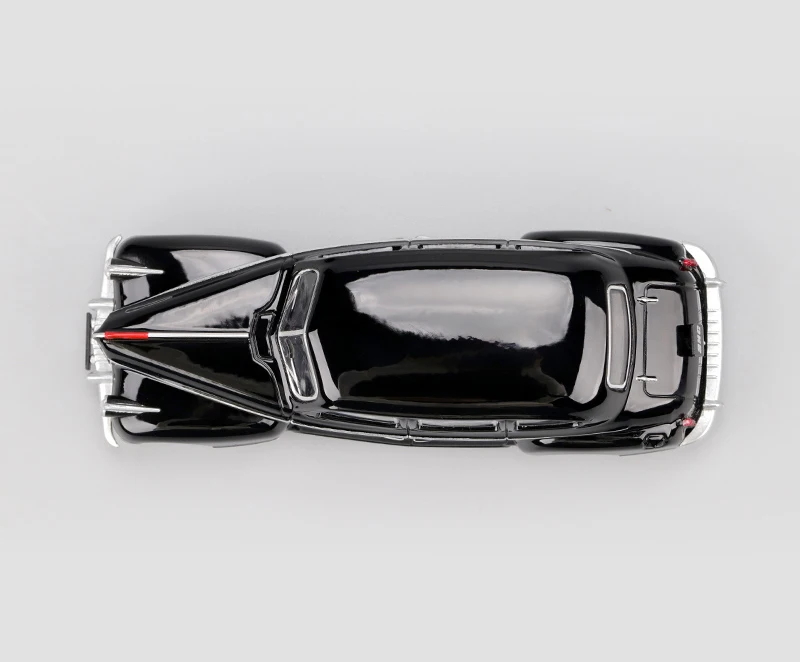 ZIS 110 Diecast Model 1/64 Scale Luxury Limousine 4 ZIS 110 Diecast Model 1/64 Scale Luxury Limousine - Image 4