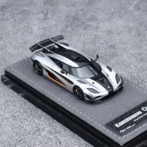 1:64 Koenigsegg One:1 Model by TOMICA 25 Scdfd56b29bb14543a2e4d892fb585566X