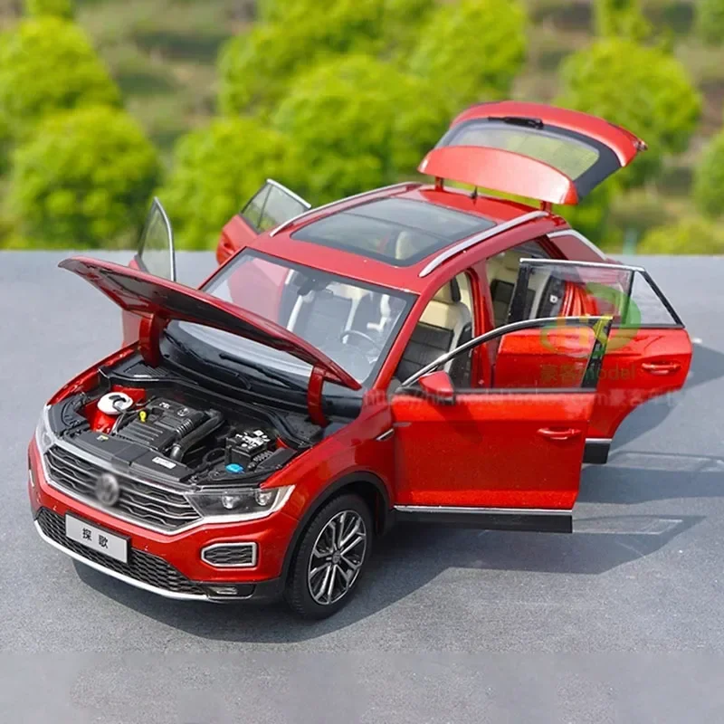 1:18 Scale Red Volkswagen T-ROC 280STI Model 6 1:18 Scale Red Volkswagen T-ROC 280STI Model - Image 6