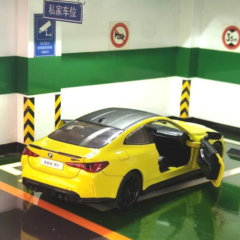 1:32 BMW M4 Coupe Diecast Yellow Sports Car Model 4 1:32 BMW M4 Coupe Diecast Yellow Sports Car Model - Image 4