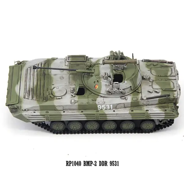 1/72 Scale BMP-2 Infantry Fighting Vehicle Model - Image 4