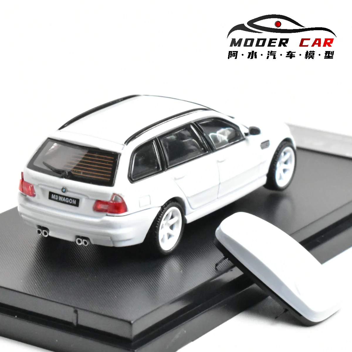 SH 1:64 M3 CSL E46 Wagon Diecast Model Car 28 SH 1:64 M3 CSL E46 Wagon Diecast Model Car - Image 28