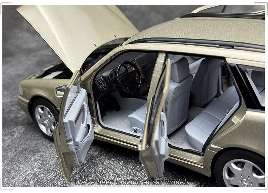 1/18 Scale Benz C-Class T-Model Diecast Model 16 1/18 Scale Benz C-Class T-Model Diecast Model - Image 16