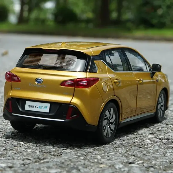 1:18 Scale GAC Trumpchi GE3 Die-Cast Model - Image 6