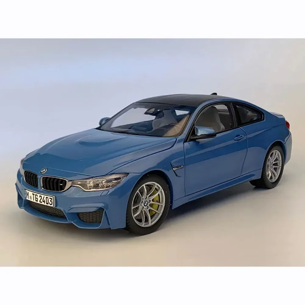 Diecast 1/18 BMW M4 Model Car Set 8 Diecast 1/18 BMW M4 Model Car Set - Image 8