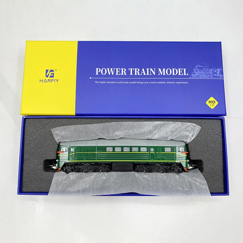 HO Scale Russian M62 Diesel Train Model 3 HO Scale Russian M62 Diesel Train Model - Image 3