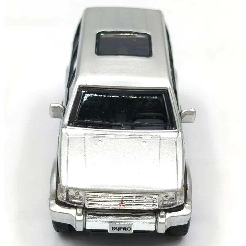 Diecast 1:64 Pajero Off-Road Car Model 4 Diecast 1:64 Pajero Off-Road Car Model - Image 4