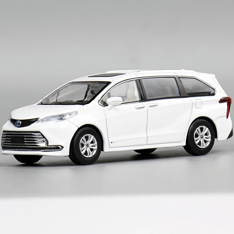 Sienna MPV 1:64 Scale Diecast Model Car 2 Sienna MPV 1:64 Scale Diecast Model Car - Image 2