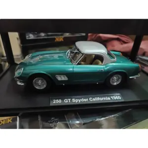 Diecast 1:18 Scale Ferrari 250 GT 1960 Model 26 Sd5cd21fc9fb4438691f2732dbfc467b1j