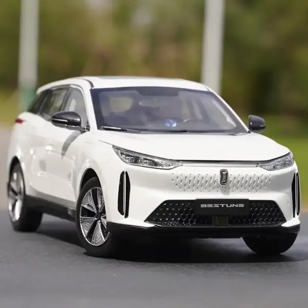 Faw Besturn E01 1:18 Scale Model Car - Image 6