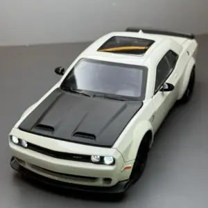 Dodge Challenger SRT Hellcat 1:24 Diecast Model 10 Sd5fed8b4a3fe4790a8a5d5df261ae4daH