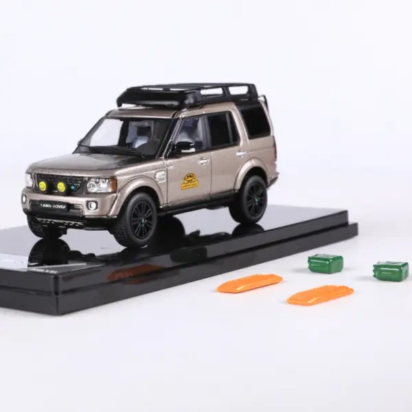 Discovery 4 Diecast Model 1:64 Scale - Image 8