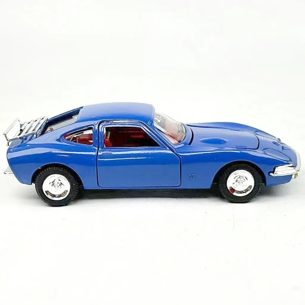 Dinky Toys 1:43 Opel GT 1900 Diecast Model 5 Dinky Toys 1:43 Opel GT 1900 Diecast Model - Image 5