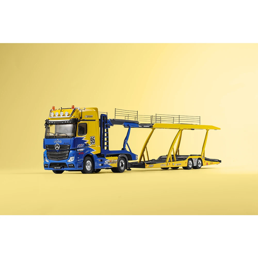 DCT 1:64 Scale Actros Gigaspace Model Truck Set 2 DCT 1:64 Scale Actros Gigaspace Model Truck Set - Image 2