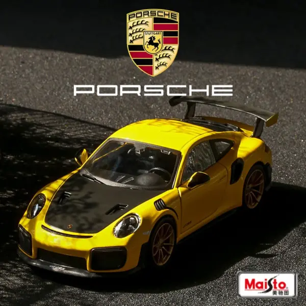 Maisto 1:24 Scale Porsche 911 GT2 RS Model - Image 2