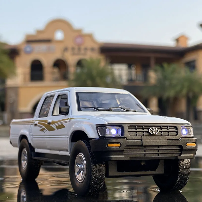 1:32 Scale Olive Green Toyota Hilux Model 9 1:32 Scale Olive Green Toyota Hilux Model - Image 9