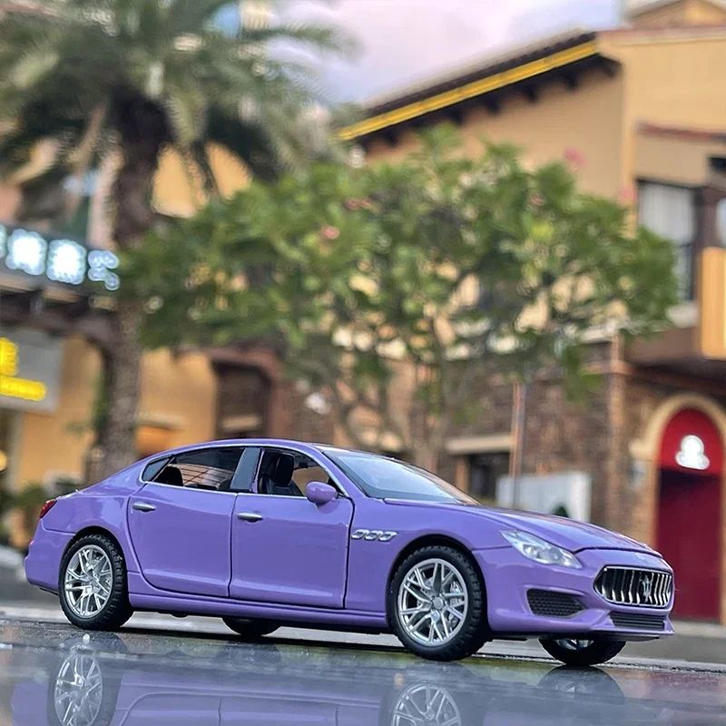 1:32 Maserati Quattroporte Scale Model Blue 2 1:32 Maserati Quattroporte Scale Model Blue - Image 2