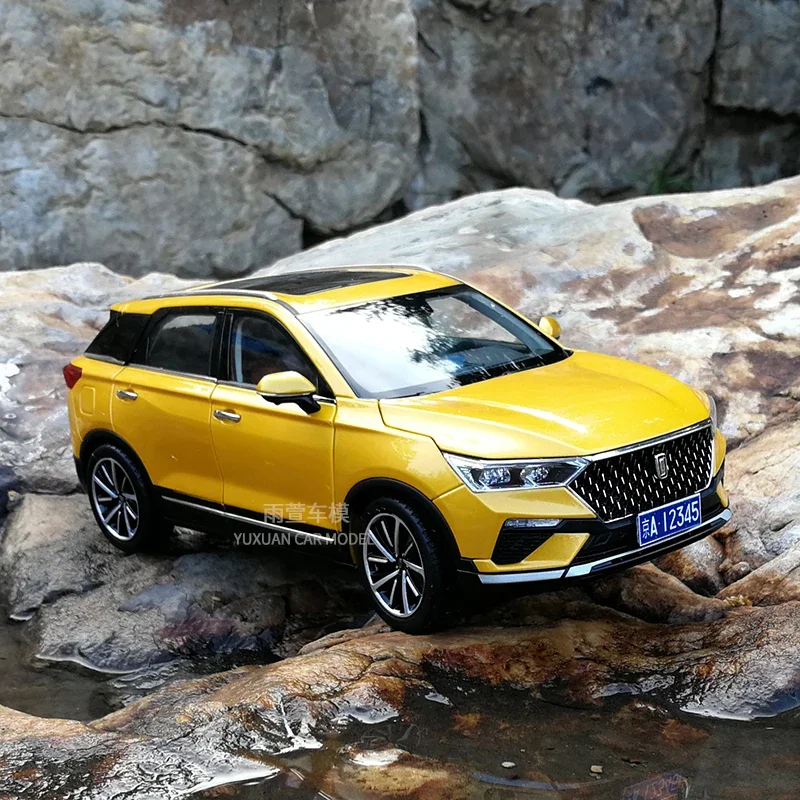 FAW Bestune T77 Yellow Diecast Model SUV 1:18 3 FAW Bestune T77 Yellow Diecast Model SUV 1:18 - Image 3