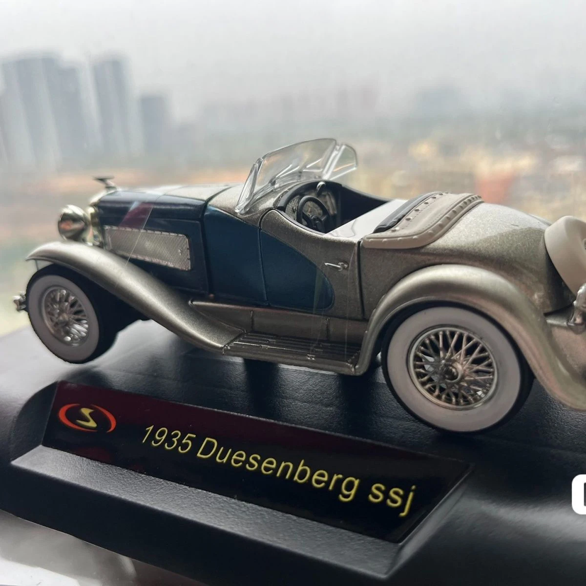 1935 Duesenberg SSJ 1:32 Scale Diecast Model 2 1935 Duesenberg SSJ 1:32 Scale Diecast Model - Image 2