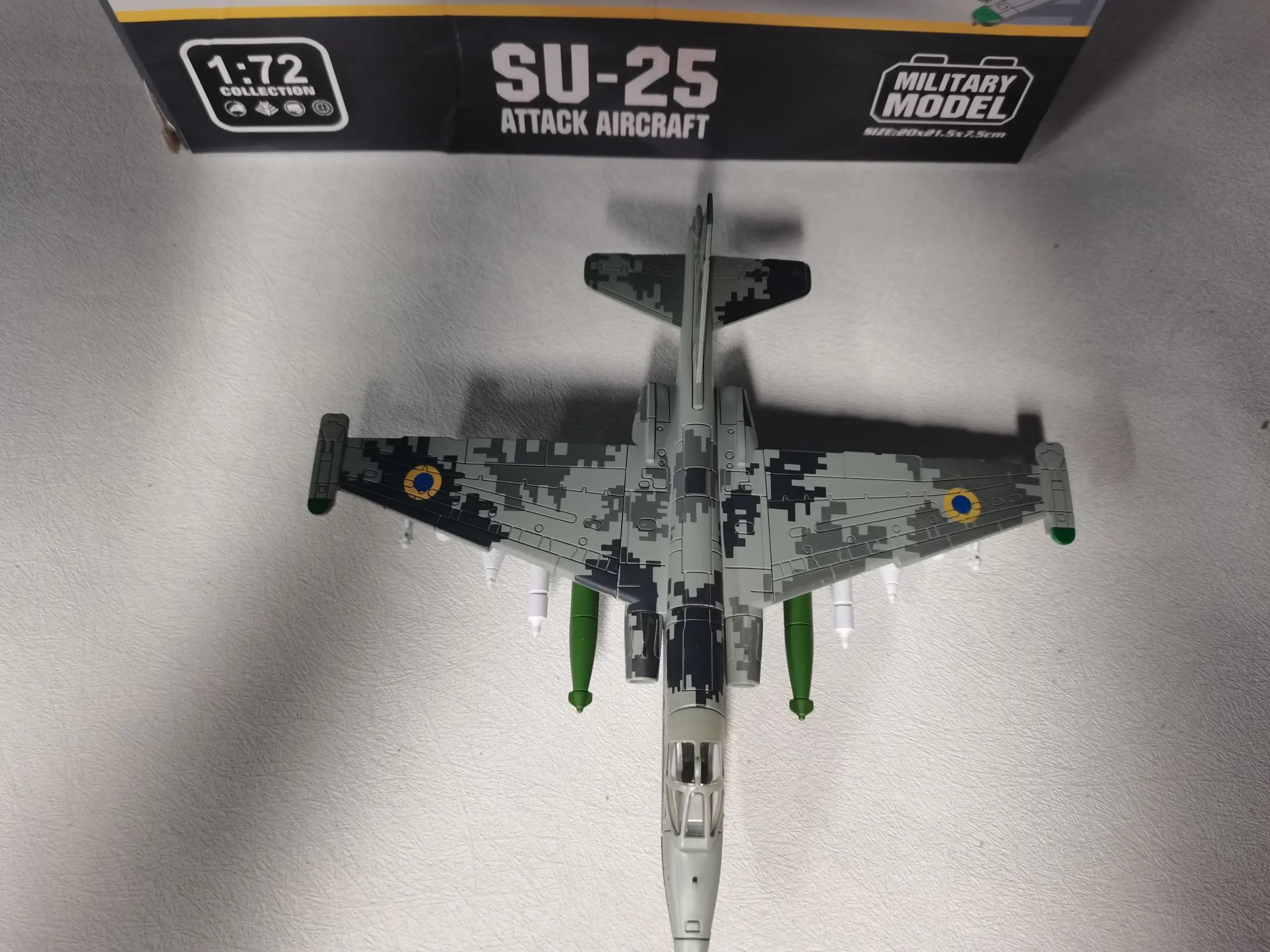1/72 Scale Su-25 Frogfoot Model Kit 6 1/72 Scale Su-25 Frogfoot Model Kit - Image 6