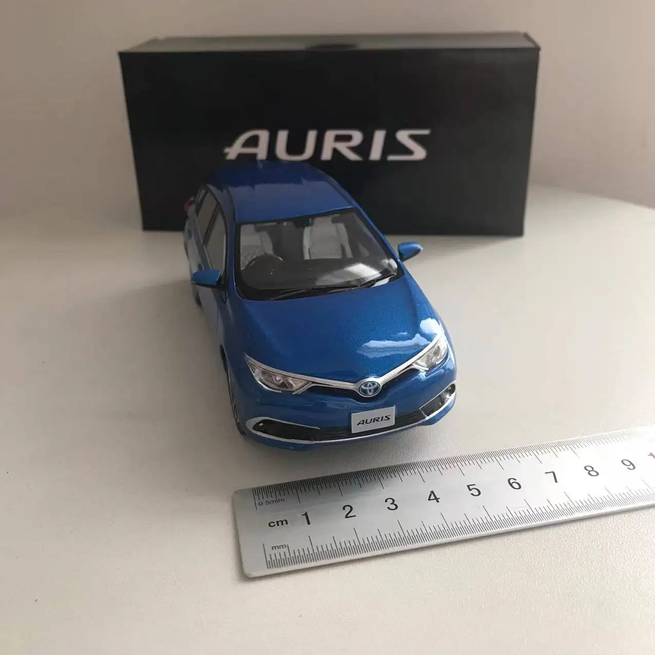 1/30 Scale Toyota Auris Diecast Model Collectible 27 1/30 Scale Toyota Auris Diecast Model Collectible - Image 27